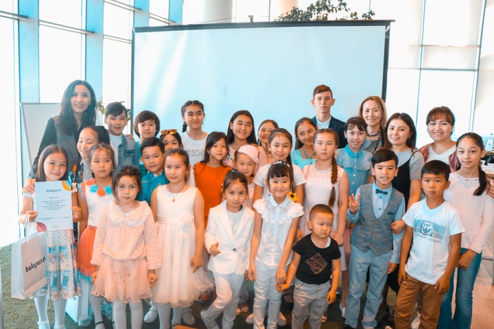 «Сен мықтысың» әніне түсірілген бейнеклип